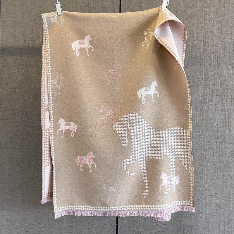 Autumn and winter new retro horse jacquard scarf women's thickened warm neck protection scarf versatile outer shawl