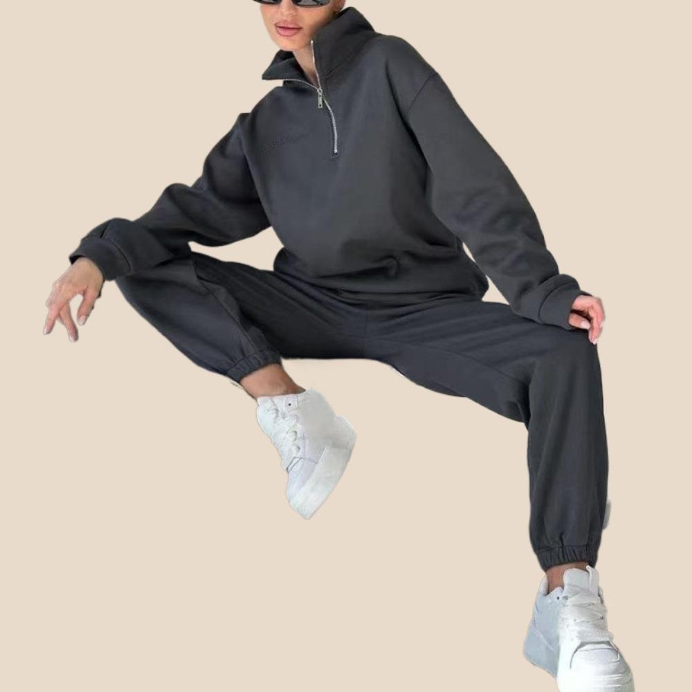 Women's Relaxed Fit Two Piece Tracksuit Half Zip Long Sleeve Embroidered Sweatshirt Elastic Waist Jogger Pants Matching Set