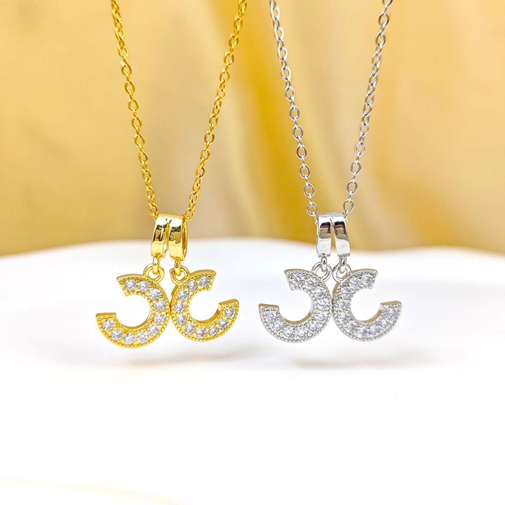 Trendy Double C Necklace: Elegant & Non-Fading Fragrance-Inspired Design for Women's Clavicle
