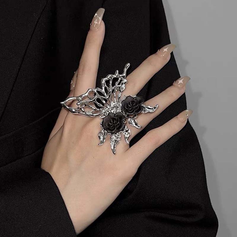 Vintage Punk Metall Svart Rose Flytende Sommerfugl Åpningsring for Kvinner Overdreven Justerbar Dyre-ring Estetiske Smykker