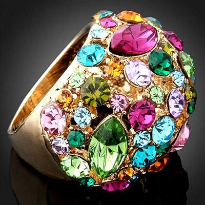Luxury Design Vintage Rings for Women Aesthetic Wedding Ring Fashion Accessories Couple Ring Crystal