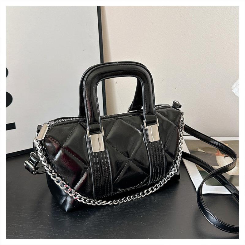 

Casual retro diamond embroidered thread bag, new pillow bag, fashionable versatile handbag, shoulder messenger bag. чёрный