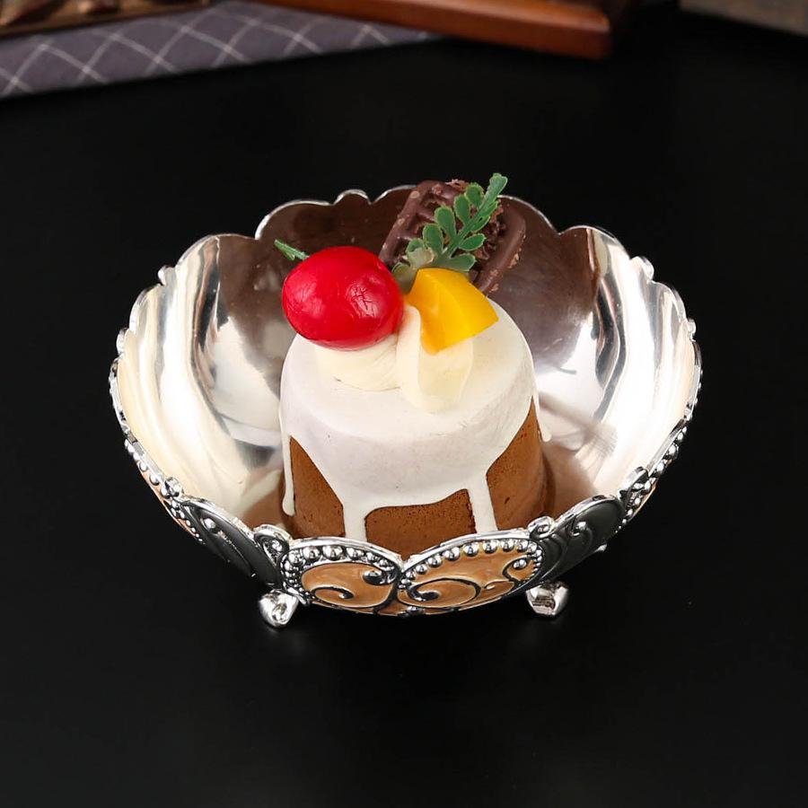 Europäische schalenförmige Metall-Obstschale Obstschale KTV Heimdekoration Wohnzimmer Couchtisch-Ornament Metall-Obstteller Kreatives Ornament