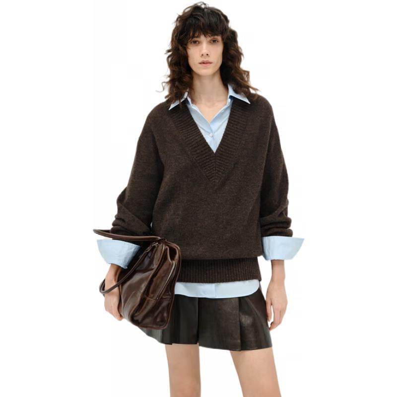 

MO&Co. Свитер с глубоким V-образным вырезом из смеси шерсти альпаки M