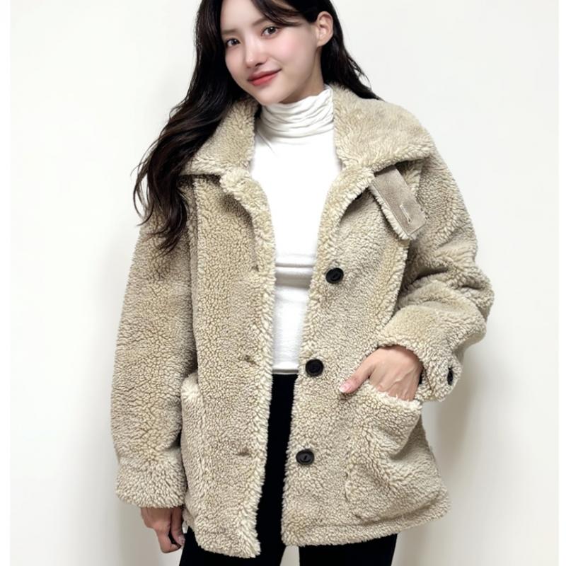La Belle Shinyoung Fur Premium Fleece Mustang Jacket
