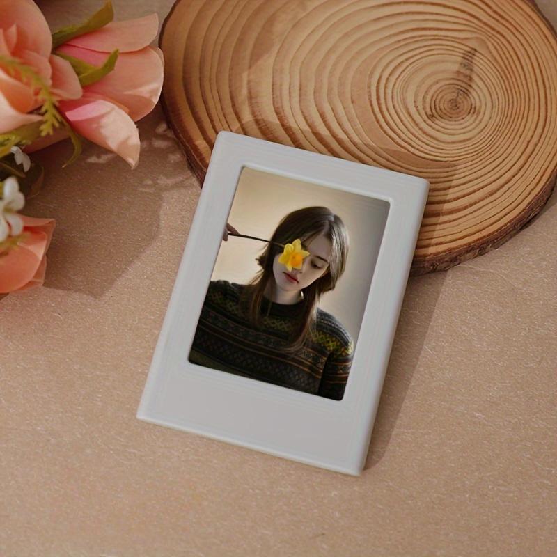 

Набор из 6 цветных магнитных фоторамок, 3-дюймовые магнитные фоторамки на холодильник для демонстрации семейных фотографий, совместимые с негативами Fuji Instax белый