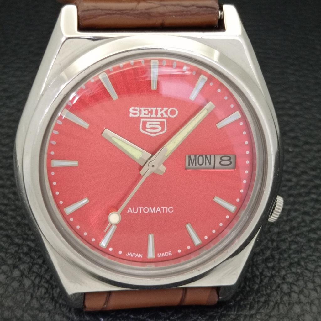 JAPAN 7009A VINTAGE SEIKO 5 AUTOMATIC MENS RED COLOR DIAL WATCH a701387-5 R206a-a701387