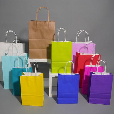 Gedrehte, recycelbare kleine Hochzeits-Partytüten mit Griffen, exquisite Geschenktüte aus Kraftpapier