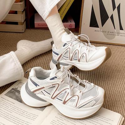 Retro París mostrar pies plataforma pequeña zapatos de papá para mujer 2025 nuevo primavera y otoño ligero aumento de altura zapatos deportivos versátiles