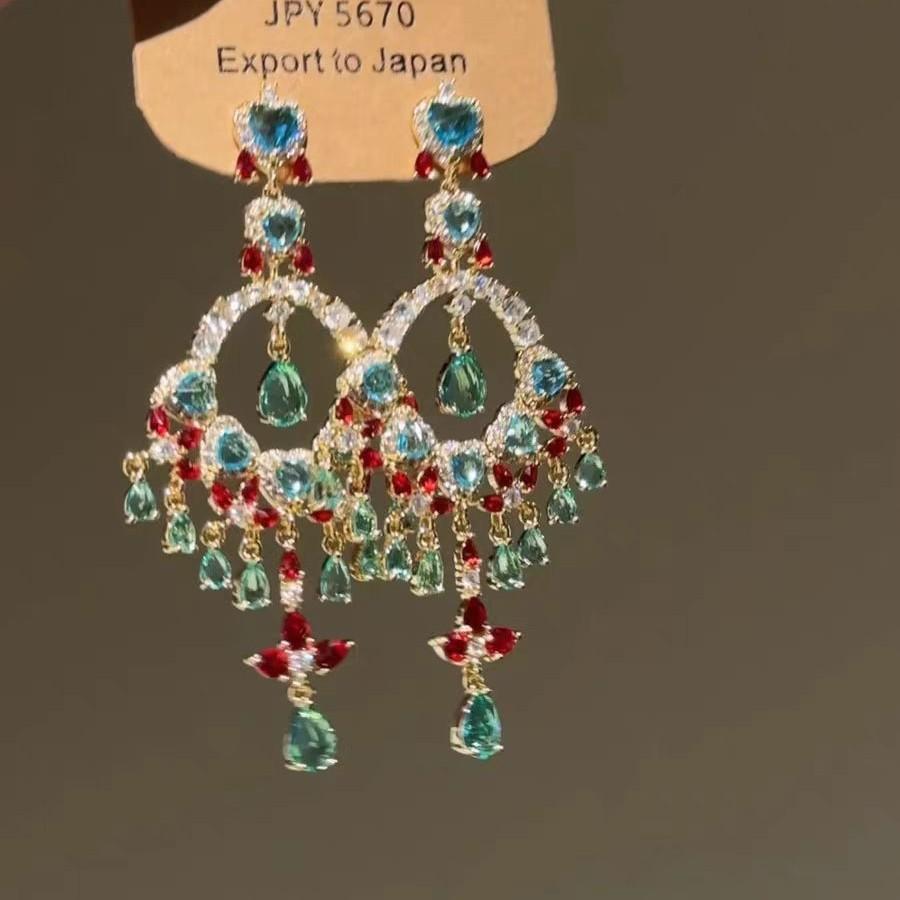 Retro Court Style Colored Flash Diamond Fringed Earrings Women's New Heavy Industry Temperament High-end Fashion Earrings