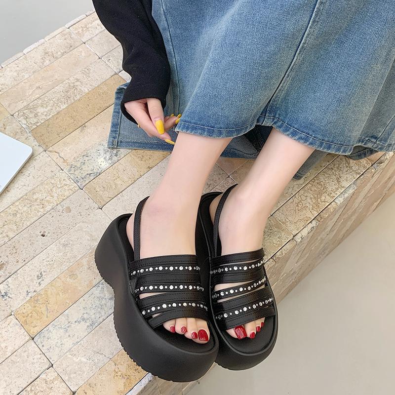 Muffin height increase 2025 women's sandals small summer platform rhinestone Roman shoes cool slippers vacation outside European station
