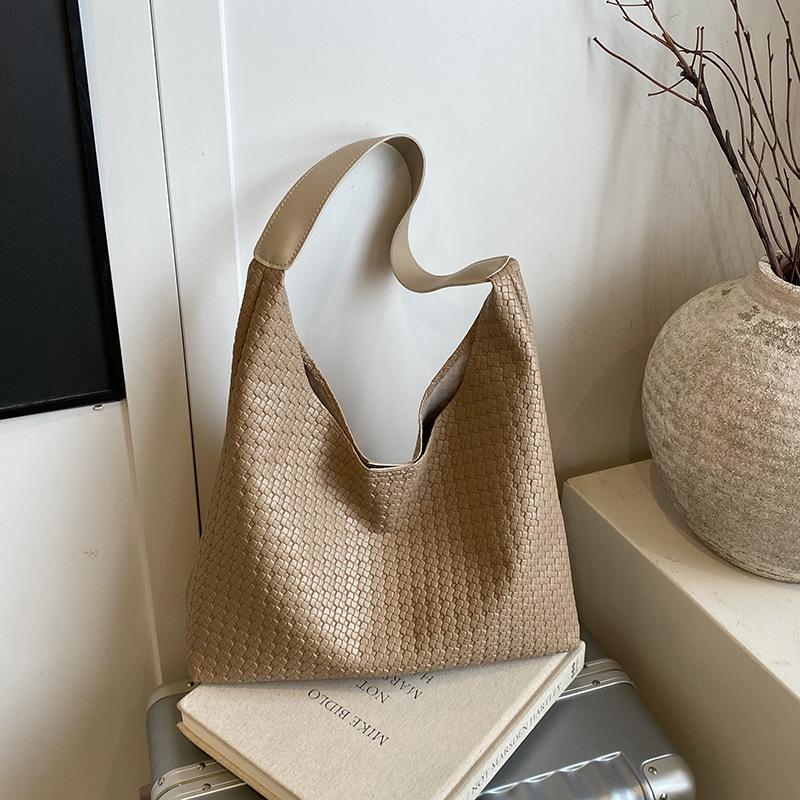 

New simple woven pattern bag retro large-capacity fashion casual bag niche tote bag versatile commuter bag women хаки