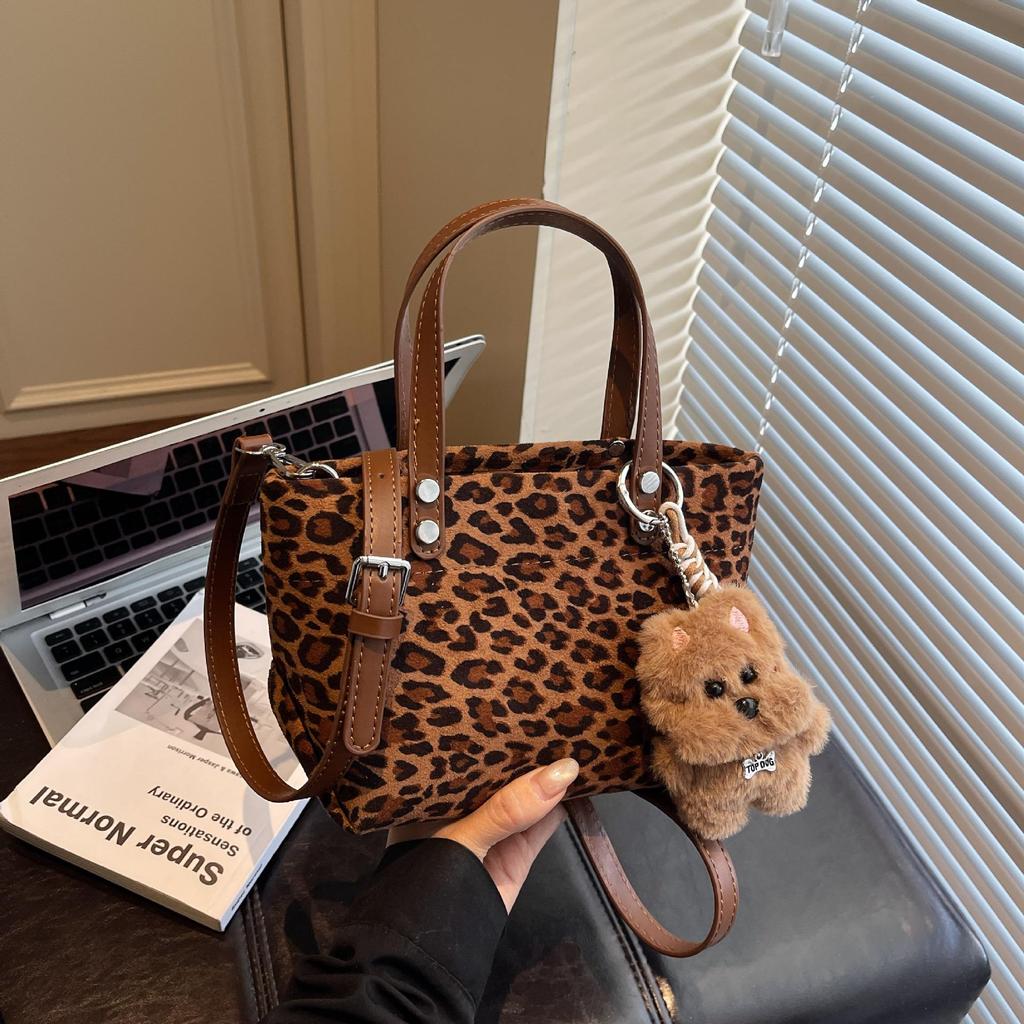 2025 High-End Retro Leopard Print Suede Handbag – Versatile Autumn/Winter Bucket Shoulder Bag for Women