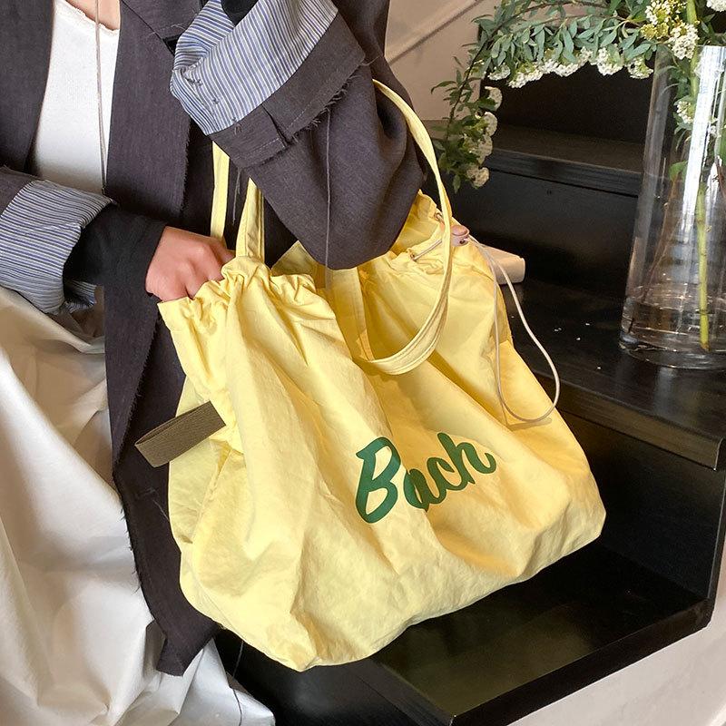 New Letter Printing Casual Large-capacity Tote Bag, Light Travel Versatile Lazy Wind Shoulder Stray Bag