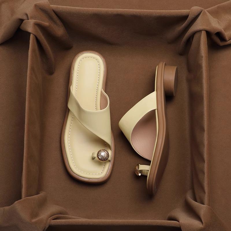 2024 Women's Modern Slippers Fashion Square Toe Small Heels Slides Women Luxury Sandals Design Round Heel Clip-toe Flip-flops