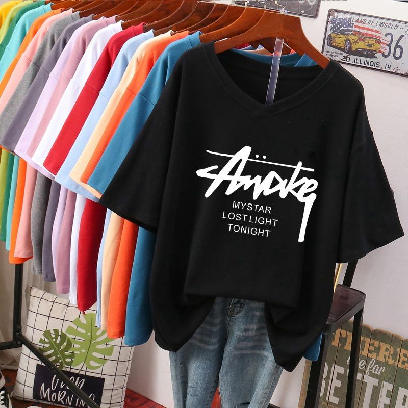 Dámské tričko s krátkým rukávem, volného střihu, zeštíhlující top s potiskem a výstřihem do V