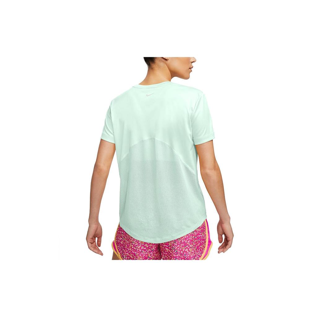 Nike T Shirts Women's Teal Crew Neck Moderate Straight Fit AJ8122-394