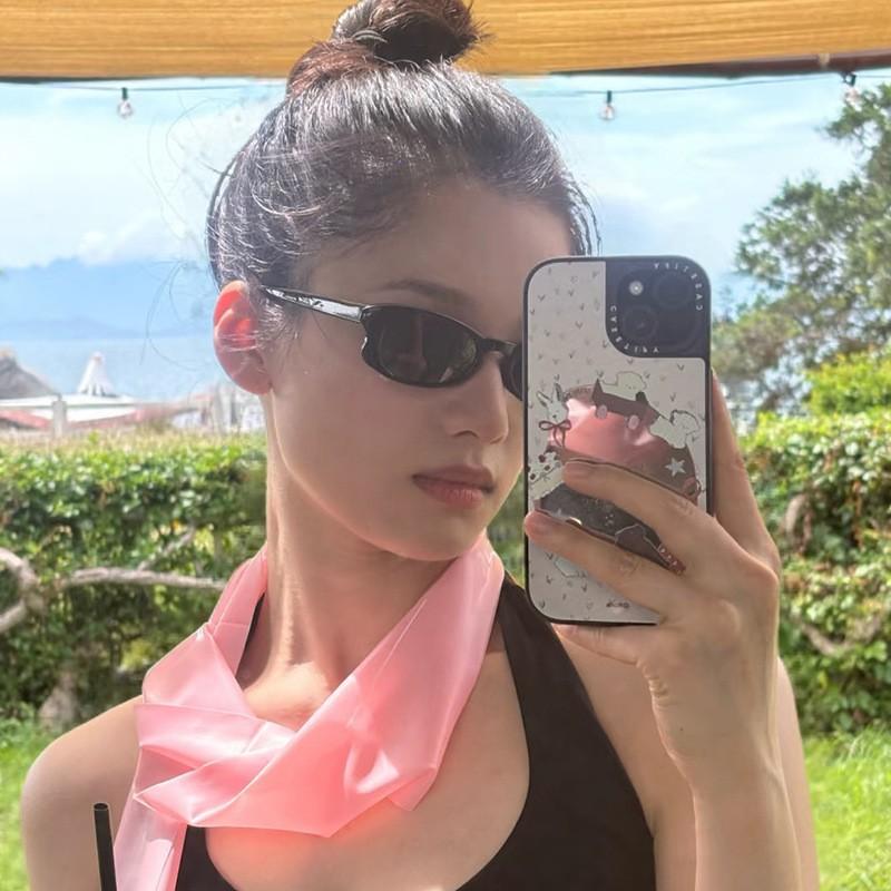 Retro cat's eye babes European and American sunglasses women's high-end small face UV protection small frame Internet celebrity sunglasses