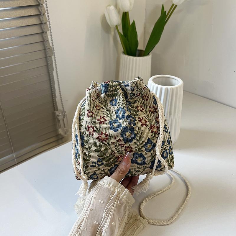 Ethnic Style Embroidered Shoulder Bag Trendy Bucket Bag Foreign Style Messenger Bag New Fashion Trend Summer