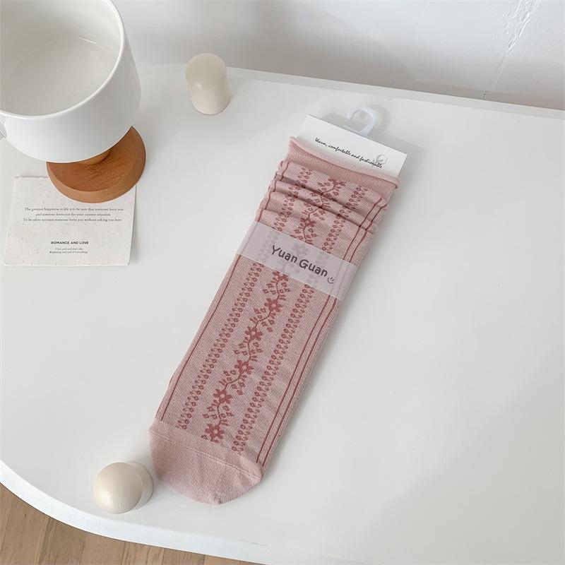 Female Spring and Summer Thin Small Literature Retro Flower Roll Edge Breathable Boneless In The Tube Pile Socks