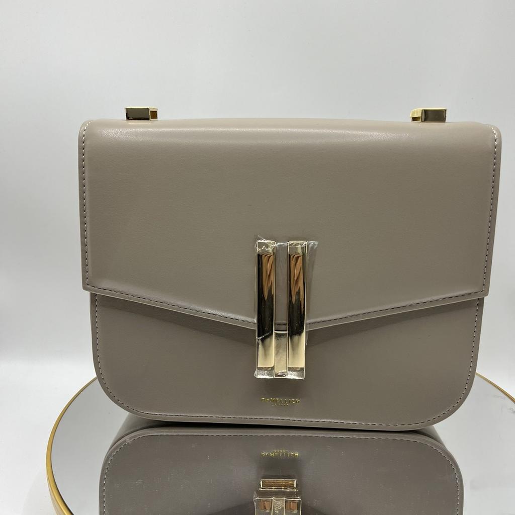 French niche design De * mellier tofu bag leather women's bag messenger bag versatile retro commuter small square bag