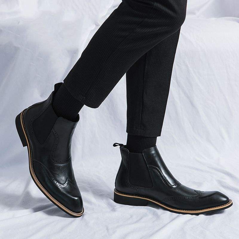 Korean Version of Chelsea Men's Boots Men's High-top Leather Shoes Pointed Men's Boots British Heightening Martin Boots Breathable Short Boots