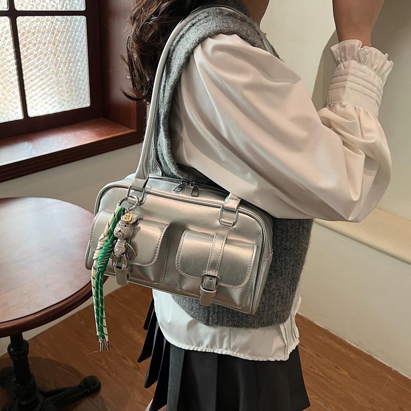 Premium Sense Women's Bag Large Capacity 2025 New Autumn and Winter Niche Design Single Shoulder Underarm Bag Commuter Pillow Bag