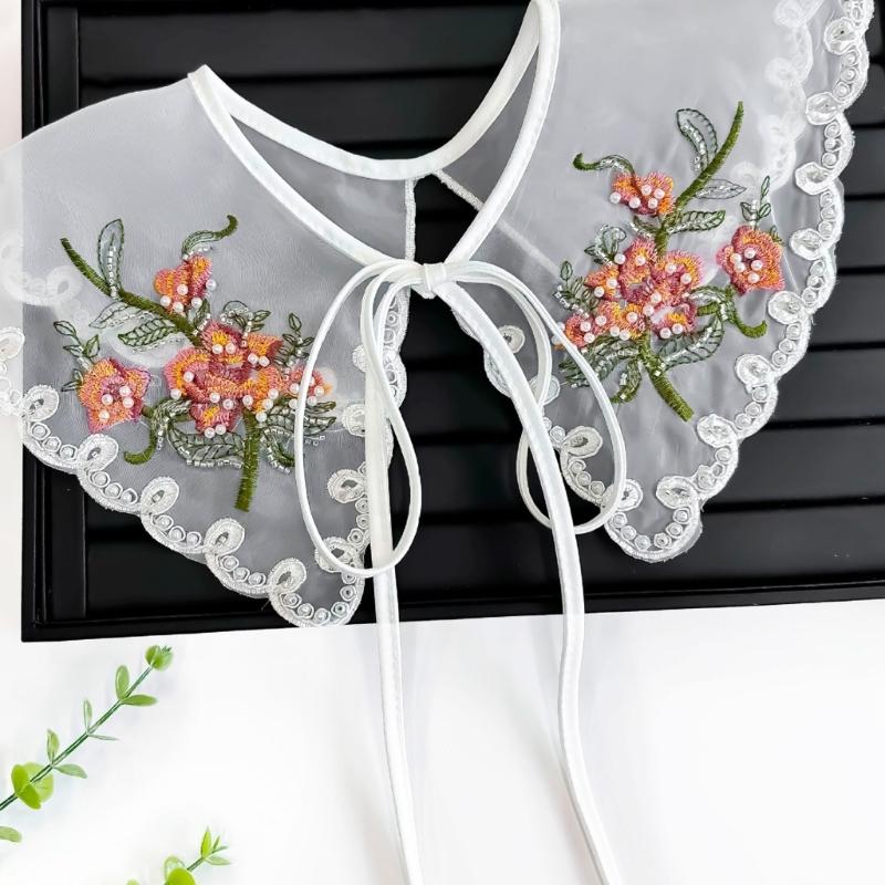 Elegant Lady False Collar Sewing Applique Necklines Decorative Coat Shirt Sweater Embroidery Flower False Collar
