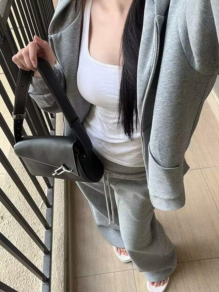 Women's Korean-Style Velvet Sports Suit: Autumn/Winter Casual Loose Hoodie Jacket & Pants Set