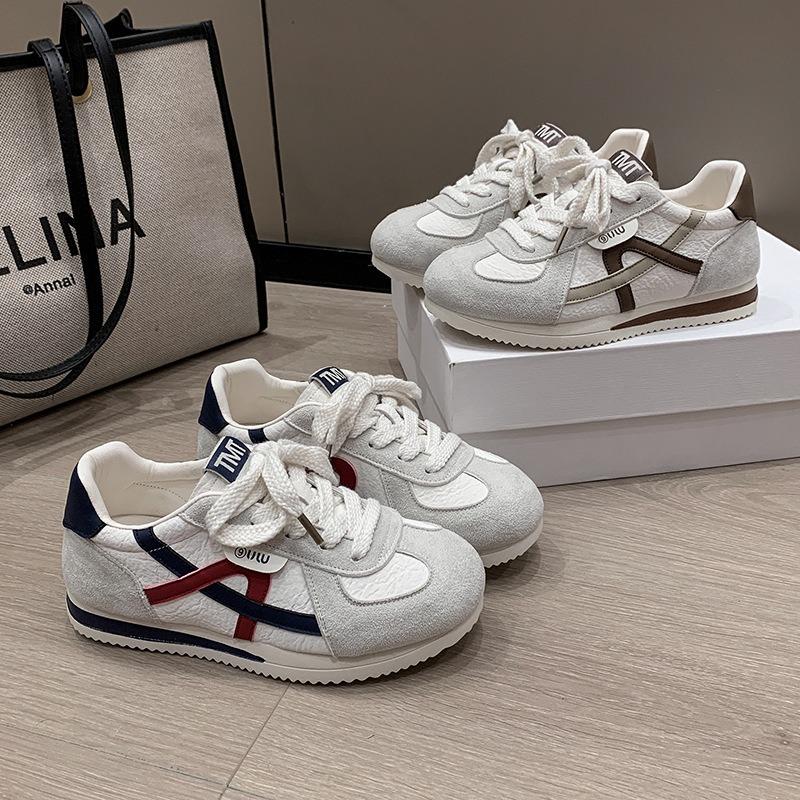 Shoes women's new autumn great-looking inner height-increasing sneakers with skirts fashionable leather