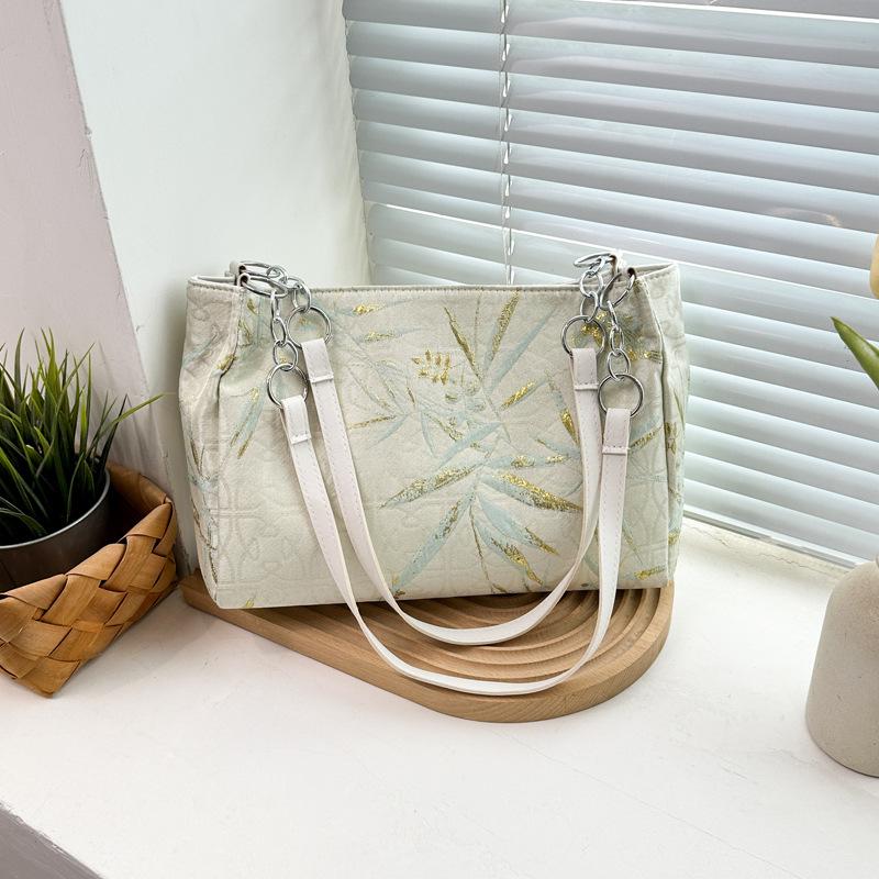 

Guofeng embroidered bag women s 2025 new trendy Korean version tote bag versatile large-capacity shoulder portable commuter bag зелёный