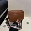 Stylische Street Trend PU Crossbody Tasche Damen 2023 Mode Breiter Riemen Umhängetasche