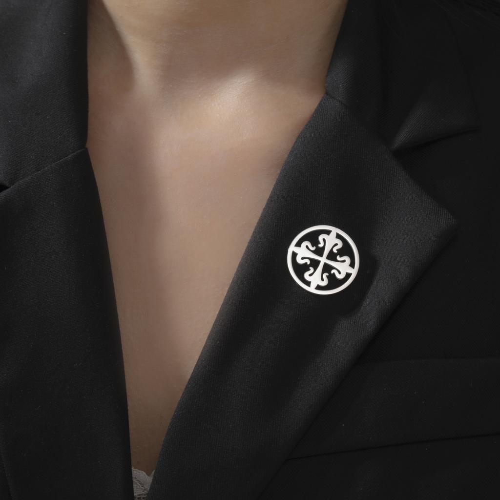 Lucktune Cross of Lilies Brooches Stainless Steel Metal Pins For Men's Shirt Badges Cross Symbol Lapel Pins Vintage Jewelry Gift