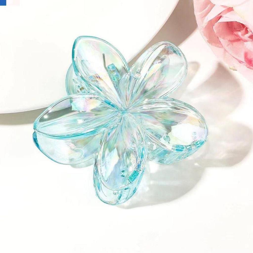 Plumeria Claw Clip: European & American Stylish Hair Accessory for Updos
