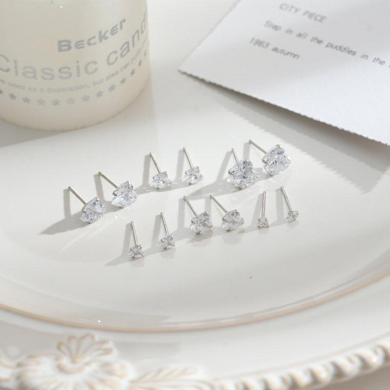 Beixi S925 Sterling Silver Heart-Shaped Zirconia Stud Earrings - Simple, Fashionable Accessory. 925 Silver