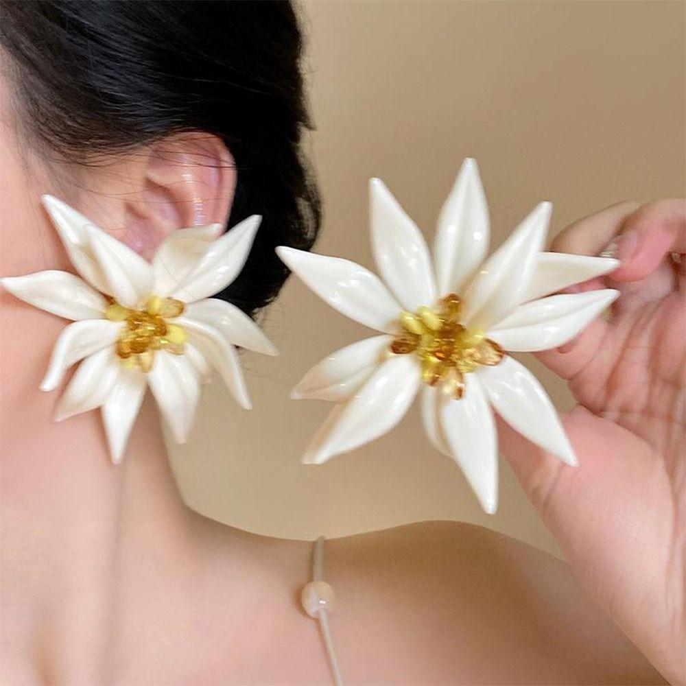 Exaggerated Red Flower Earrings Vintage Statement Earrings Party Holiday Jewelry  for Women & Girls