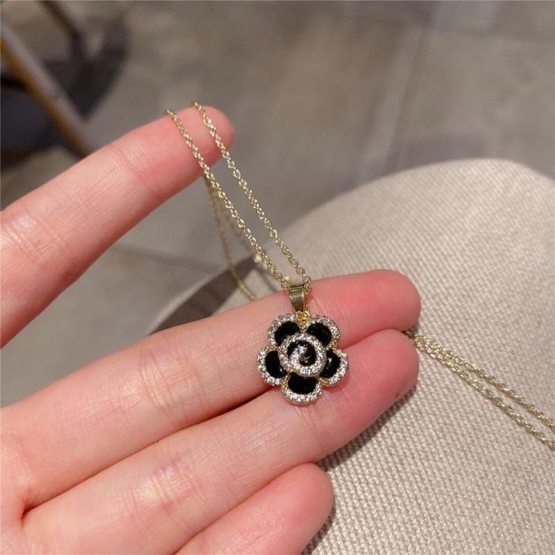Camellia Fashion Versatile High-End Celebrity Necklace - 2023 Trendy Simple Design