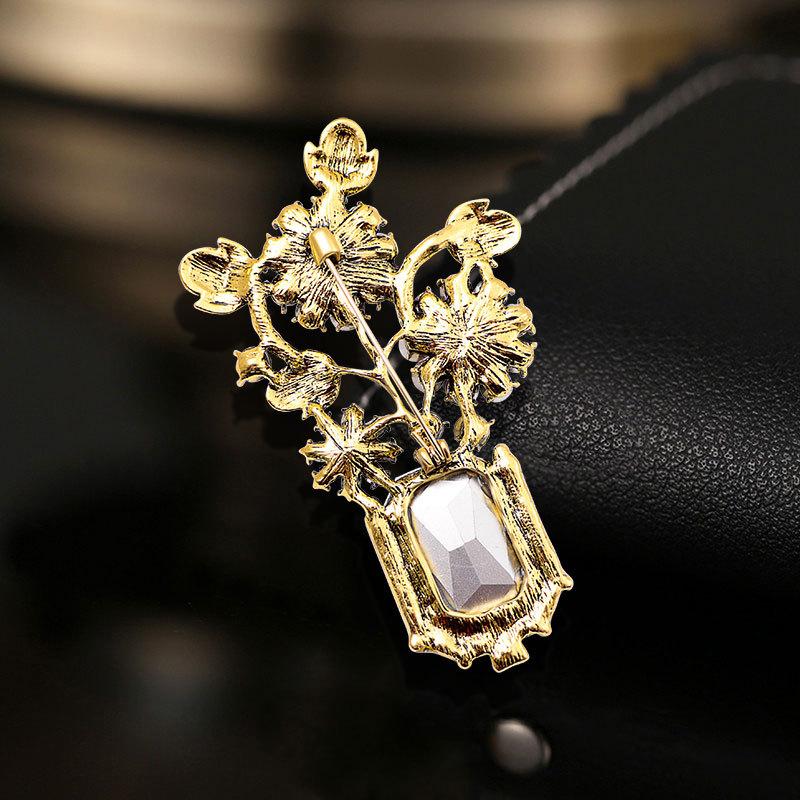 Retro Baroque Palace Vase Temperament Flower Fashionable Accessories Brooch