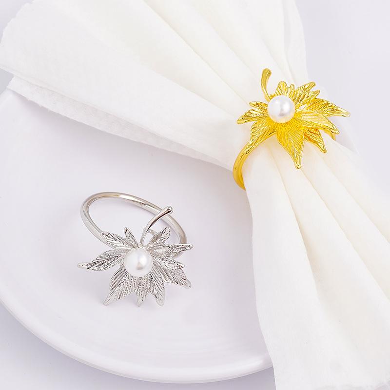 4PCS Valentine Day Special Pearl Rose Napkin Rings for Romantic Dinner Wedding Decoration Table Beautiful Flower Napkin Holders