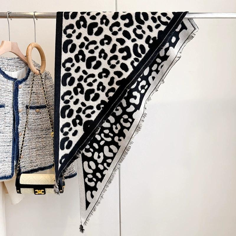 Damen Dreieckiger Doppelseitiger Schal Umhang Oberbekleidung Umhang Leopardendruck Warmer Schal Stolen Und Schals