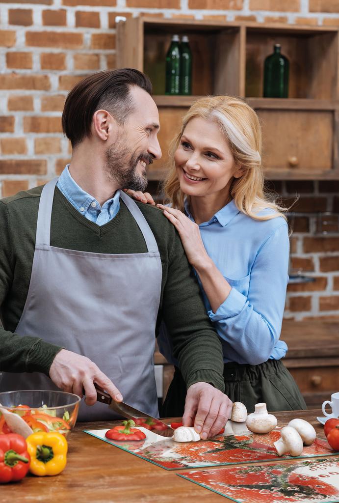 SZKLANA PŁYTA OCHRONNA NA KUCHENKĘ 75x52 POMIDOR