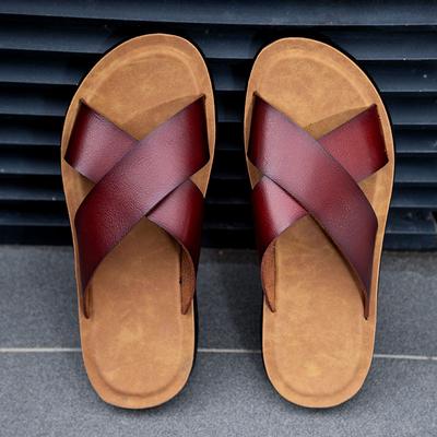Neuheiten Hausschuhe aus italienischem Leder für Herren Sommer Hotel Strand Hohe Qualität Slipper Leichte flache Schuhe Herren Flip-Flops Große Größe 38-47