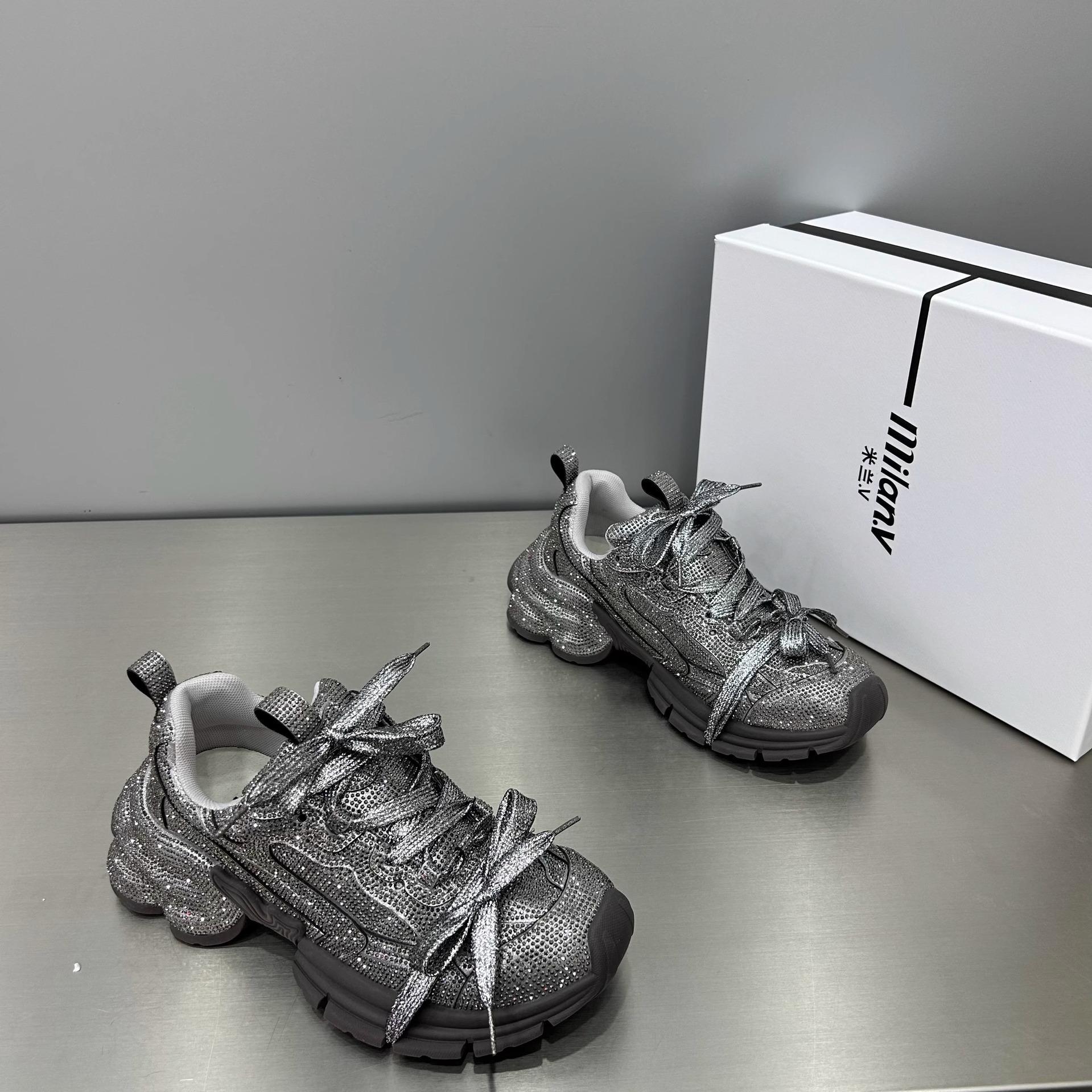 

Summer new round head thick-soled muffin bottom full diamond dad shoes splicing lace-up high-heeled casual sneakers small man 41