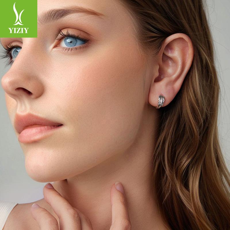 Vintage Textured Leaf Ear Buckle Feminine Charm Elegant S925 Sterling Silver Leaf Earrings Earrings