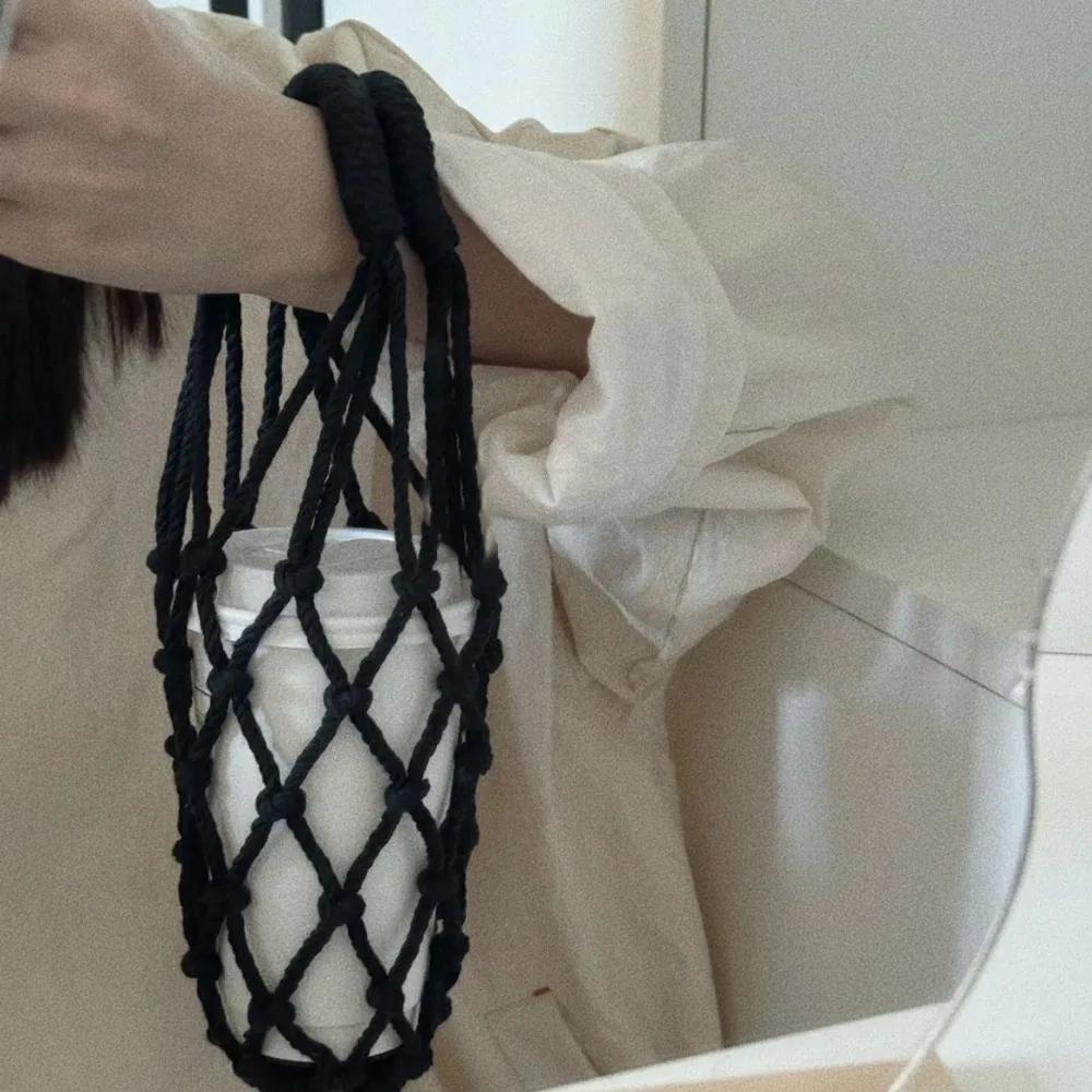 Practical Woven Water Bottle Bags Hollow Out Net Bag Cup Cover Portable Carrying Bag