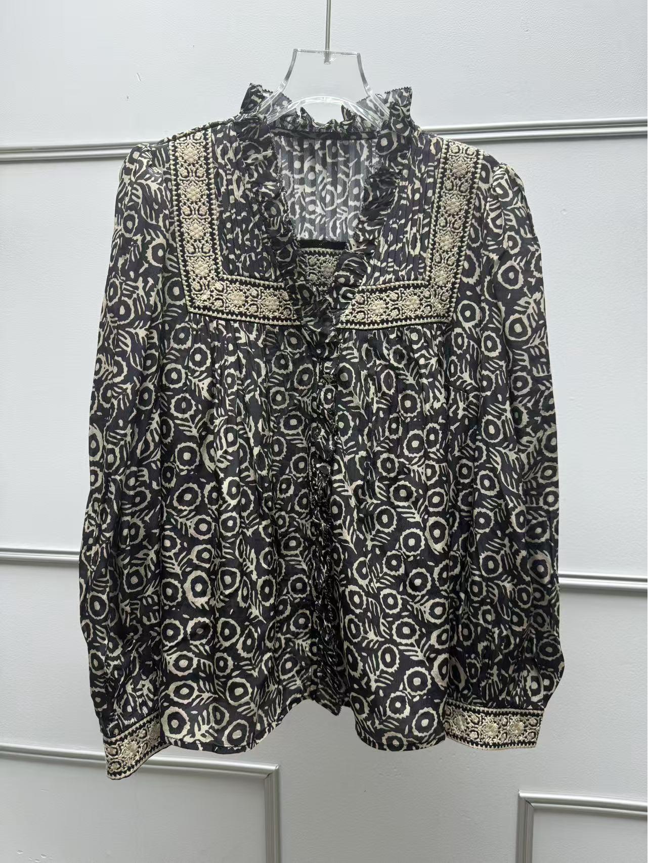 2026 French Niche Retro Print Embroidery Lantern Sleeve V-Neck Slimming Women s Top 34 (S)