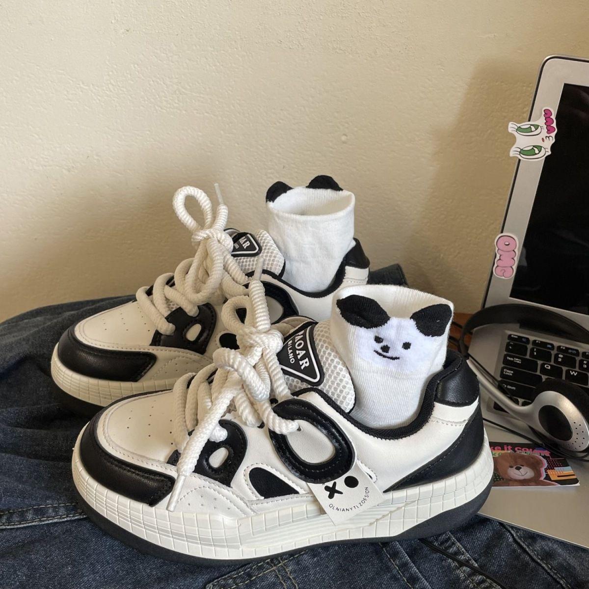 

Трендовые нишевые платформенные белые женские универсальные весенне-осенние новые ретро повседневные студенческие спортивные женские туфли популярны 40 чёрный