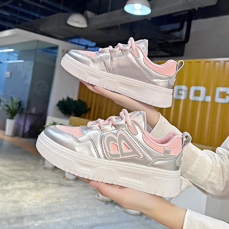 

Super fire versatile little white shoes women s autumn board shoes 2025 new niche casual sports shoes YB-7809 40