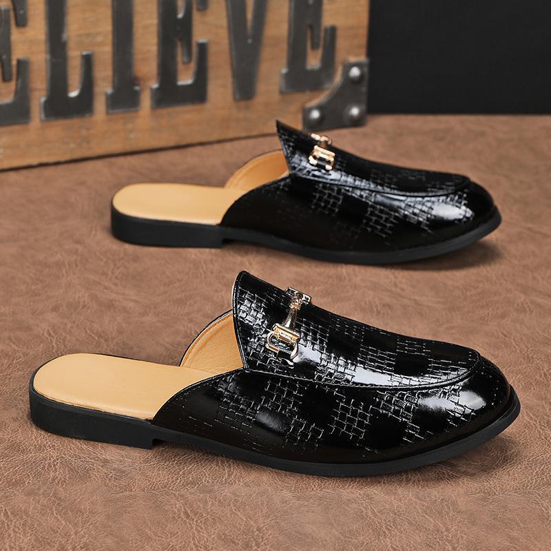 

Летние новые мужские туфли с пряжкой в виде лошади, корейская версия, примерочная с металлической пряжкой, маленькая кожаная обувь для мужчин 38 чёрный