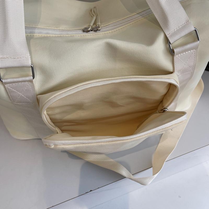 Large Capacity Short Distance Travel Bag Storage Bag Lightweight Sports Crossbody Fitness Bag